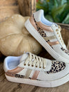 Corky's Rizz Sneakers in Sand